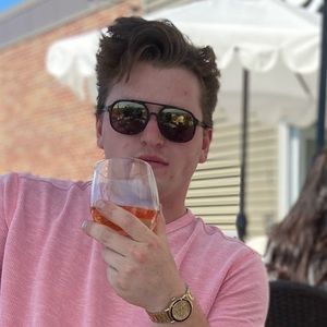 Meet your Posher, Josh